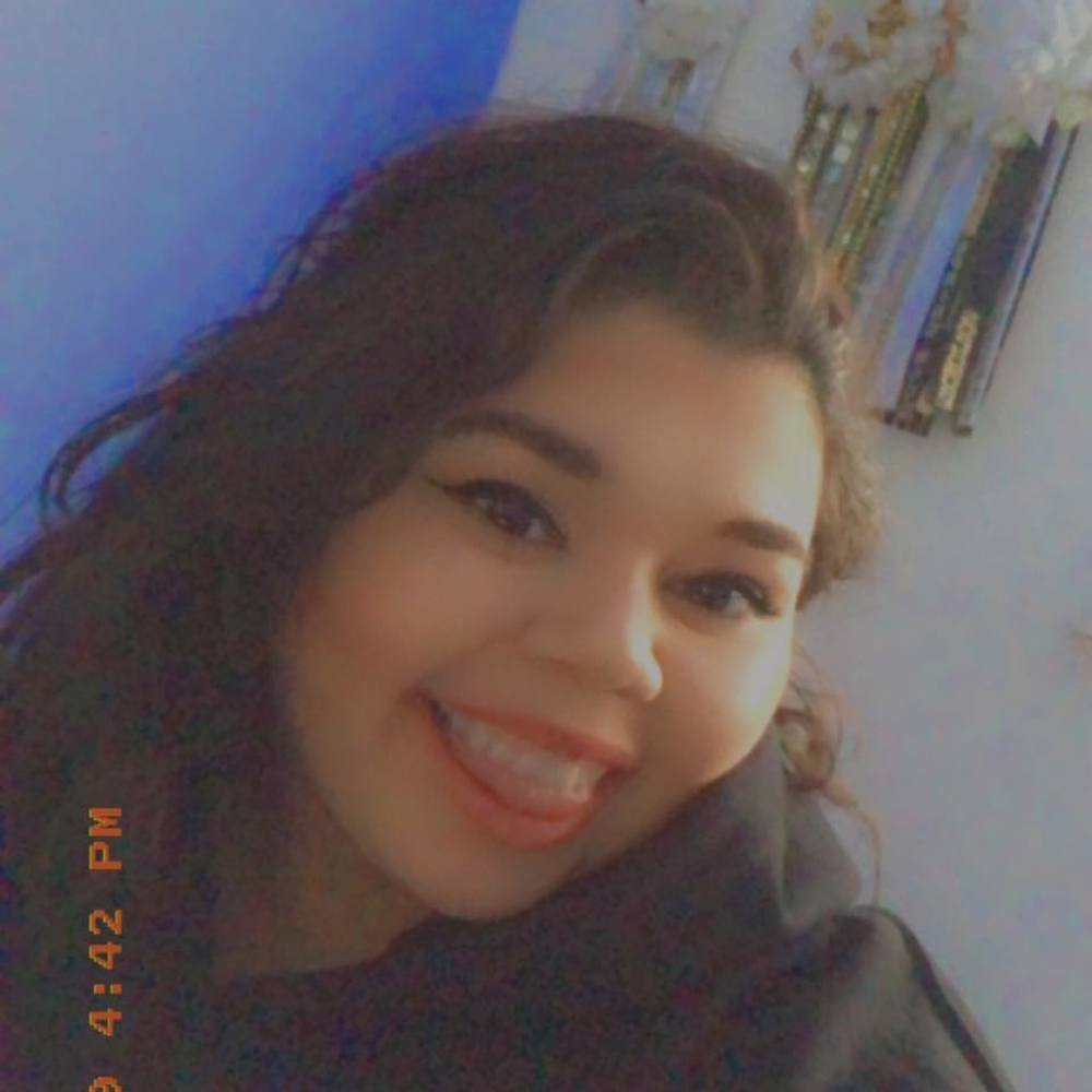 Meet your Posher, Ana lisette